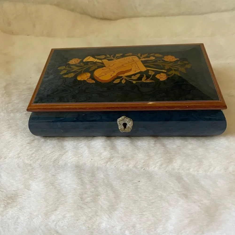 Vintage Romance high gloss Navy Blue inlaid musical jewelry box made in… - Picture 1 of 13